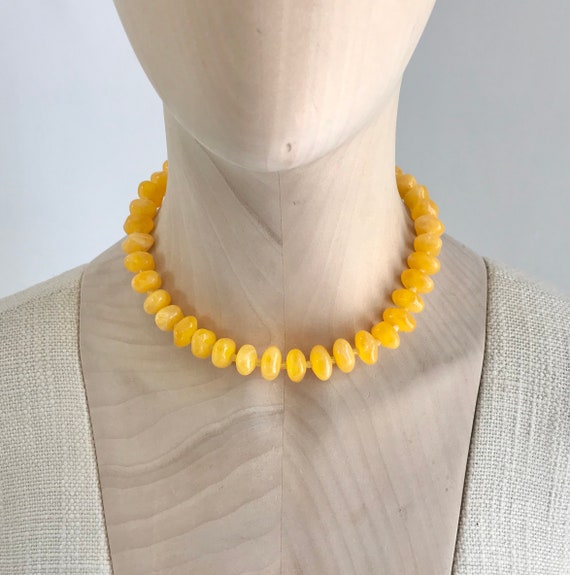 Vintage 1960's Yellow Marbled Resin Pebble Bead Ne