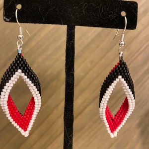 Georgia Bulldog Earrings Twisted Peyote Design