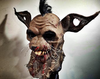 Masque de rat fait main en toile de jute - Déguisement d'Halloween unique