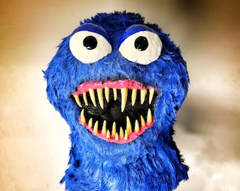 Masque de monstre bleu fait main : fausse fourrure hirsute, costume d'Halloween