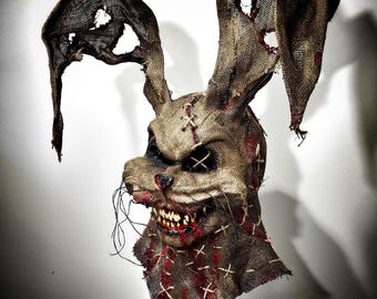 Masque de lapin fait main en toile de jute à la tronçonneuse : accessoire de déguisement effrayant d'Halloween