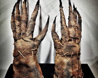 Burlap Scarecrow Gloves