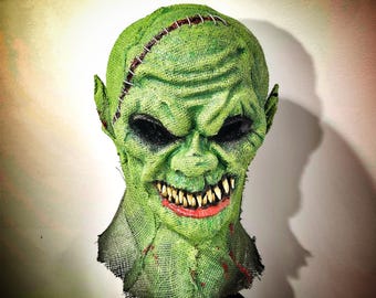 Masque mutant fait main : toile de jute