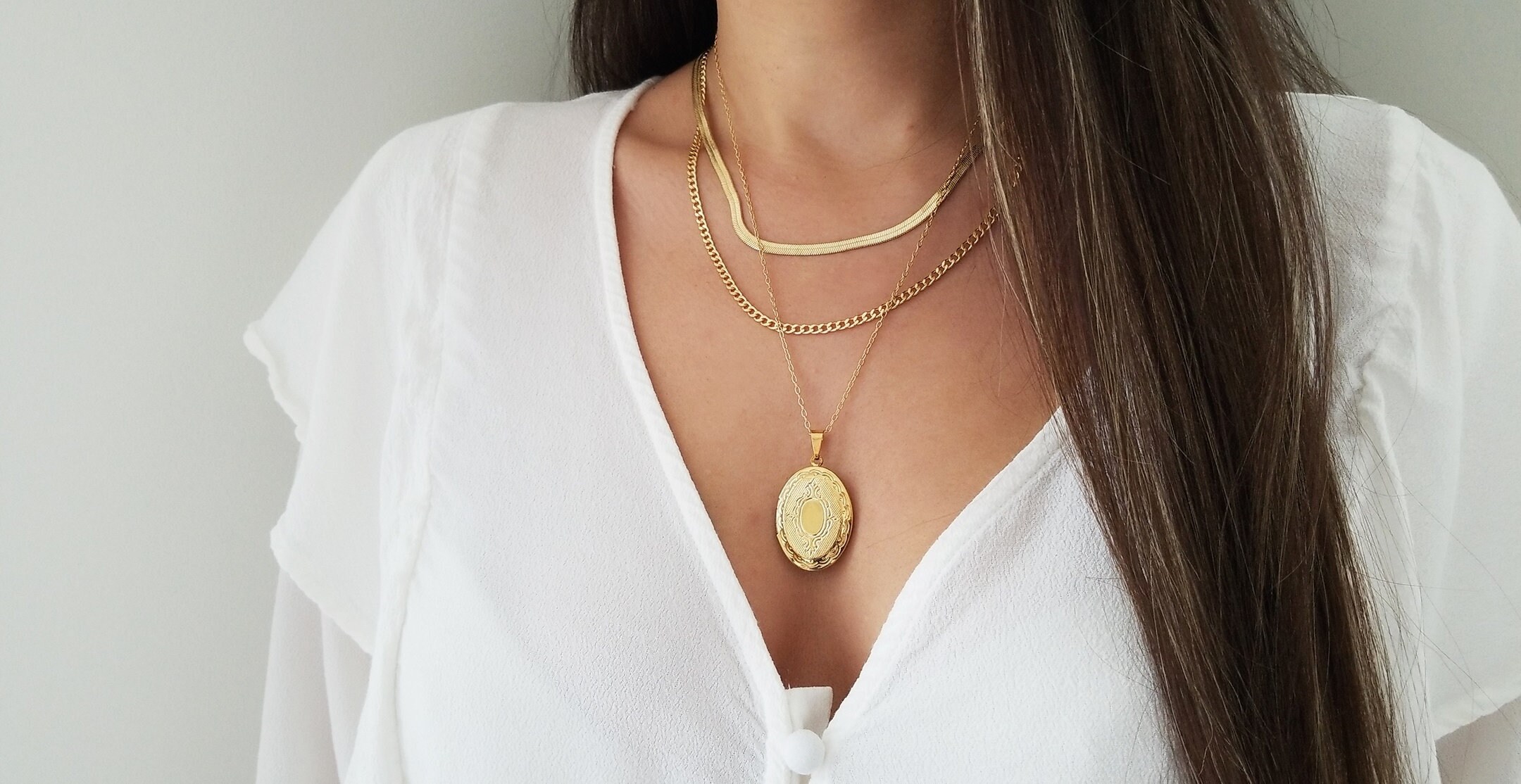 Vintage Gold Oval Locket Necklace 18kt Gold Jewelry Etsy