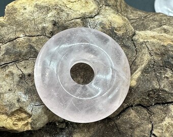 Rose quartz donuts 2cm / rose quartz pendant / natural stone donuts