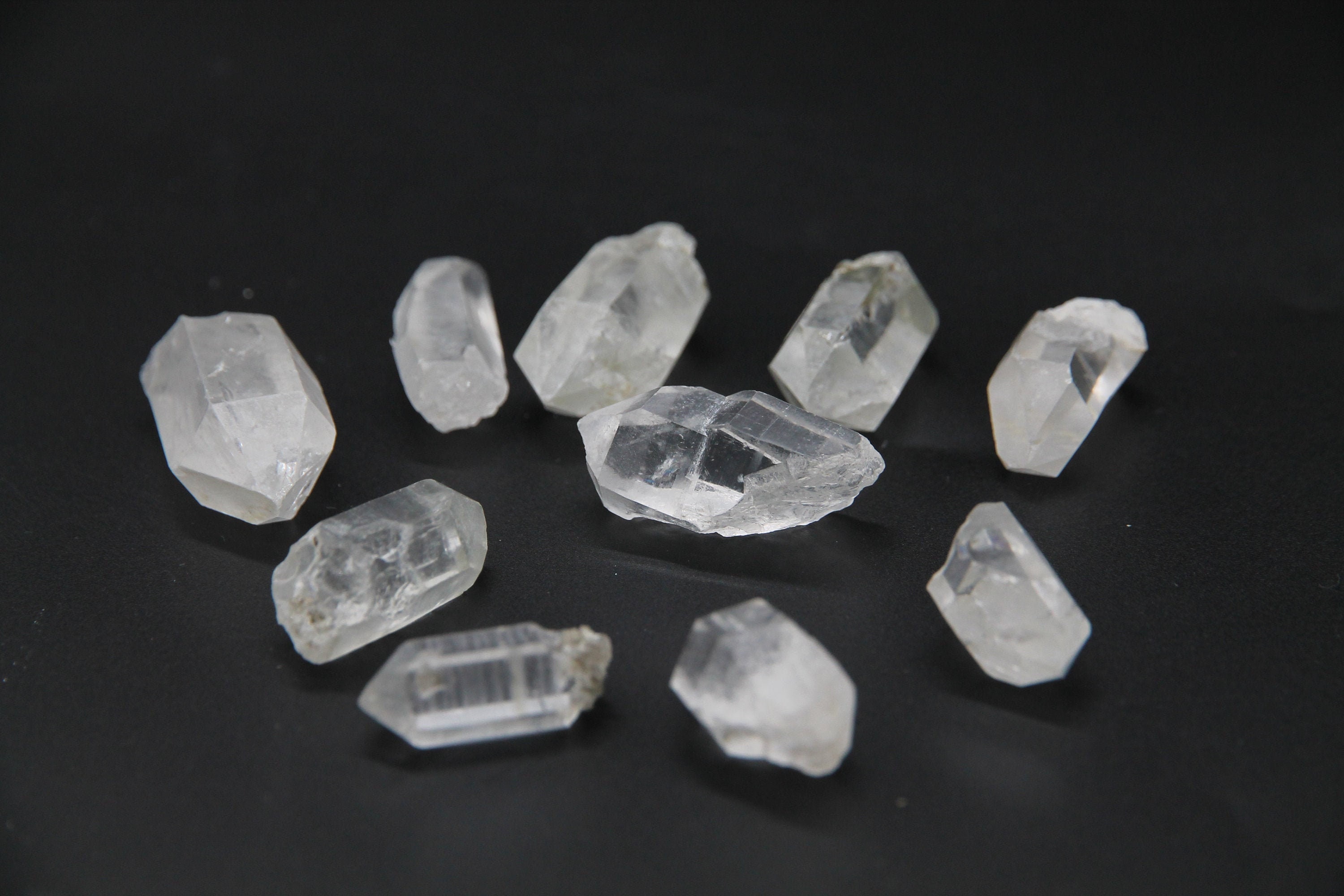 Pierre Quartz Cristal de Roche Pierre Brut Point Roche