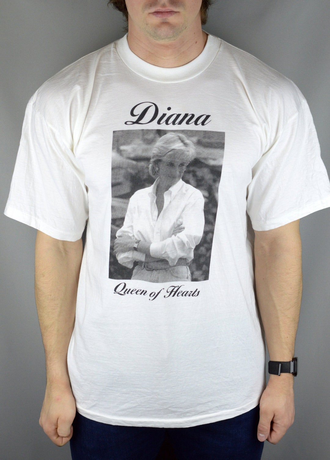 ZeeyaShop Princess Diana Shirt, Queen of The Hearts Shirt, Princess Diana Vintage T-Shirt