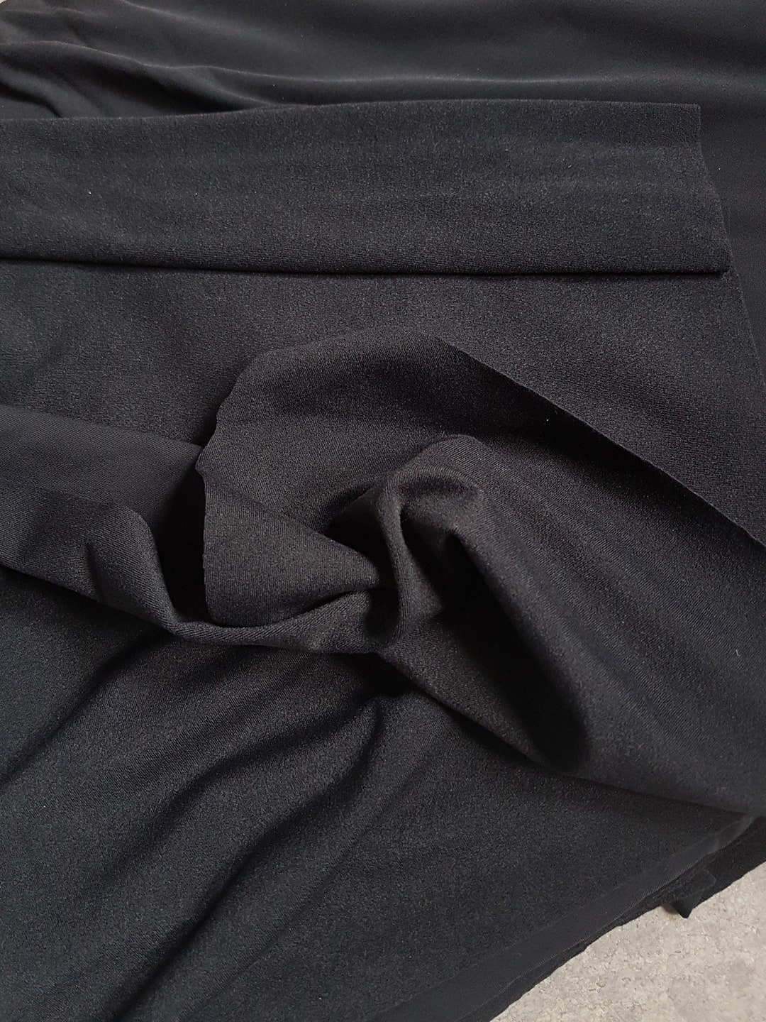Tissu Maille Noire Extensible 4 Voies - 1,6 M De Large - Gros Trous Diamant - Pour Costumes, Robes, Décoration