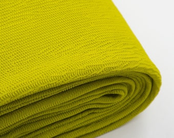 Tessuto strutturato per costumi da bagno Carvico Ibiza – Lycra elasticizzata in quattro direzioni di produzione italiana per abbigliamento sportivo, bikini e abbigliamento per attività fisica – verde lime