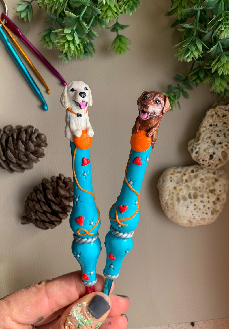 Dog or Cat custom crochet hook, Ergonomic arthritis friendly hook, Any Dog Cat breed figurine Polymer clay covered hook, Pet Keepsake croche image 7