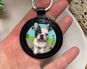 Benutzerdefinierte Französische Bulldogge Schlüsselbund, handgemachte Polymer Clay Hunde Porträt, Lederrahmen Schlüsselbund, Gedenkgeschenk