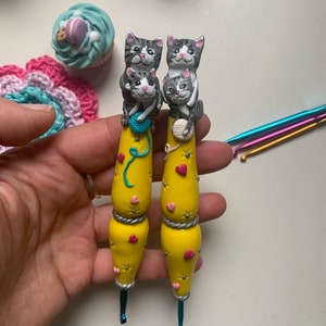 2 dog custom crochet hook, Ergonomic arthritis friendly hook, Any Dog breed figurine Polymer clay covered hook, Pet Keepsake crochet gift image 4