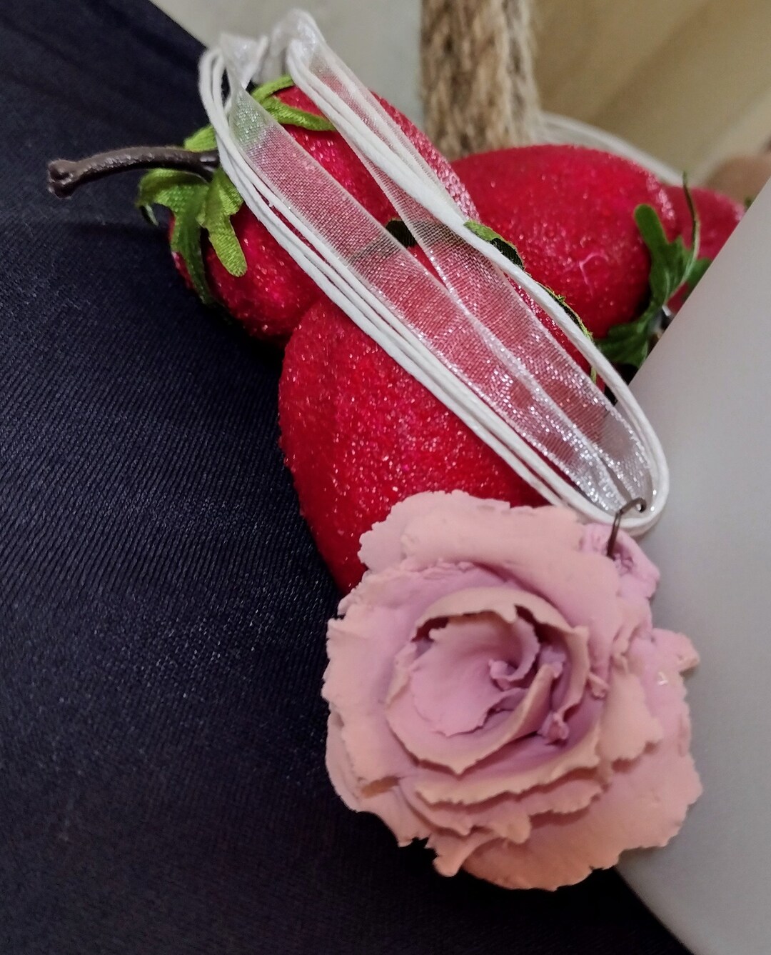 In a Bed of Rose's Etsy