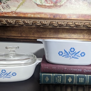 Corning Ware Blue Corn Flower Casserole Dish 1 Qt and 1.5 Qt, Set of 2 with ONE LID