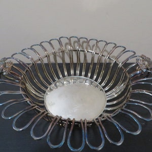 Silver Plated Wire basket,  Silver Plated Fruit Basket/ Centerpiece