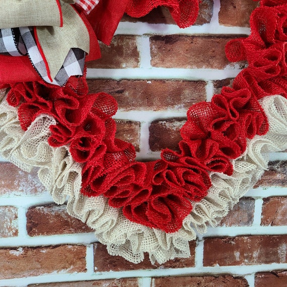 DIY Rustic Valentine Wreath with Yarn and hearts - The Crafting Nook