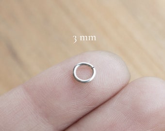 Mini orecchino Daith molto piccolo da 3 mm Huggie Hoops fatto a mano, torre in argento sterling con cerchio da 4 mm, cerchio Tragus da 5 mm IL PIÙ VENDUTO