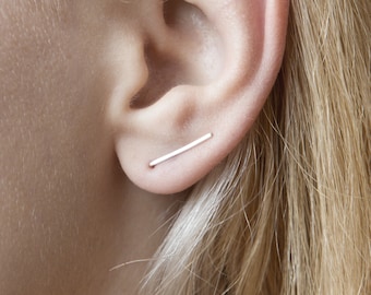 Gehamerde lijn oor klimmer zilveren stud oorbellen, rechte bar oorbel klimmers sterling zilveren minimale oorbellen, geschenken voor vriendin