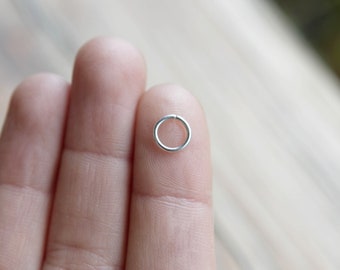 5mm Sterling Silber Minimal Hoop, Endlose Hoop Ohrringe, Kleine Reifen für das Ohr, Geschenke für sie