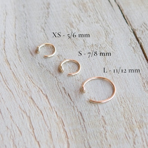Ear Cuff regolabile per elica e conca in oro, Ear Cuff in oro senza piercing, Ear Cuff in oro con conca