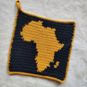 Crochet Pattern // Africa Potholder, Map Hot Pad, Kitchen Decor, World Map, Gift for Teacher, Geography, Crochet for Home, Gift for Chef