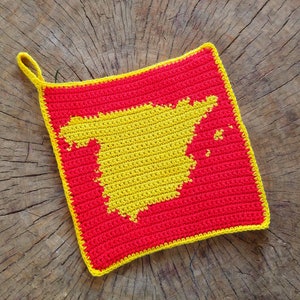 Crochet Pattern: Spain Potholder, Map Hotpad, Mediterranean Kitchen, Spanish Gift, Gift for Traveler, Geography, Travel Decor, pdf pattern
