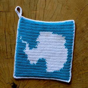 Crochet Pattern: Antarctica Potholder, Map Hotpad, Gift for Chef, Geography Teacher Gift, Kitchen decor, Cooking Gift, digital pdf download