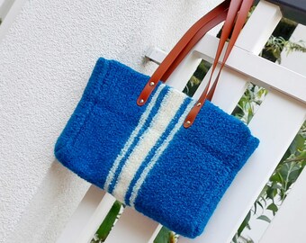 Crochet pattern: Felted Wool Tote Bag, Easy Durable Shoulder Bag, Elegant City Carry All Bag for her PDF Pattern