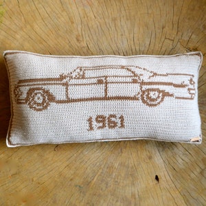 Crochet Pattern: Vintage Car Cushion, Retro Throw Pillow, Gift for Him, Gift for Boy, Old School Car Pillow Cover, written pattern and chart