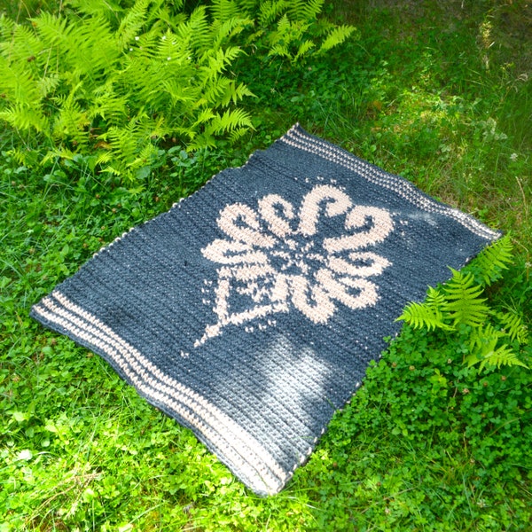 Crochet Pattern / Woolen Folk Rug, Tapestry Crochet Rug, Folk Art Crochet, Alpine, Nordic, Rustic, Chalet decor, Parzenica, Highland Carpet