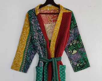 Manteau long bohème hippie en coton pour femmes, veste matelassée, veste d'hiver pour femmes, veste Kantha, veste vintage pour femmes Kantha, fabriqué à la main FFJK 414