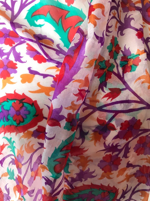 100% Indian Silk Scarf Approx 19\u201d x 68\u201d Floral