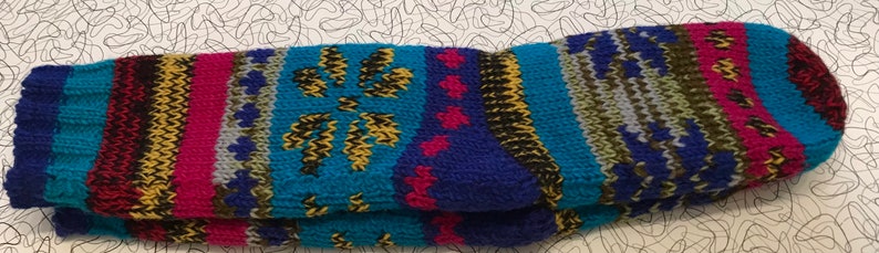 Quality Hand knitted 100/% wool Fleece lined adult socks Made in Kathmandu Valley