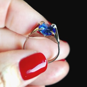 Pretty Vintage 1970s Sterling Silver Ring, Sky Blue Topaz Crystal, Cocktail Ring, Size 6