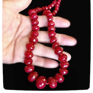 Vintage Cherry RED Crystal Graduated Gemstone Necklace, Hand Knotted Silk, High Quality Multifaceted  Agate Gemstone, Designer Jewelry