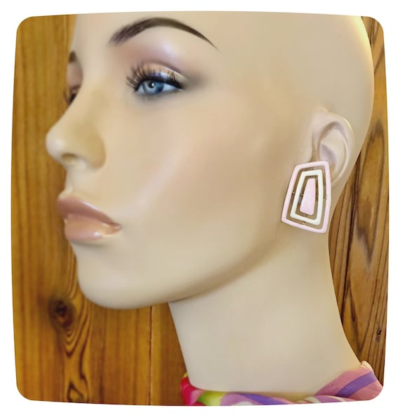 Groovy 70s AVON, Pastel Pink Statement Earrings, V