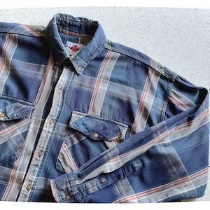 Vintage 90s Flannel, Navy Blue Cream Plaid, Grudge Oversized, Work Shirt Jacket, Made in Canada MWG Mens L