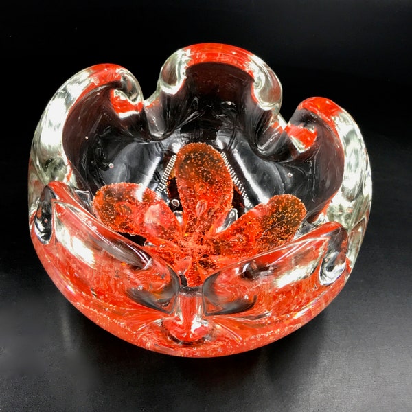 VTG Joe Zimmerman Signed Art Glass Bowl/Ashtray with Controlled Bubbles Scalloped Edges and Orange Flower, Joe Zimmerman Signed Art Glass