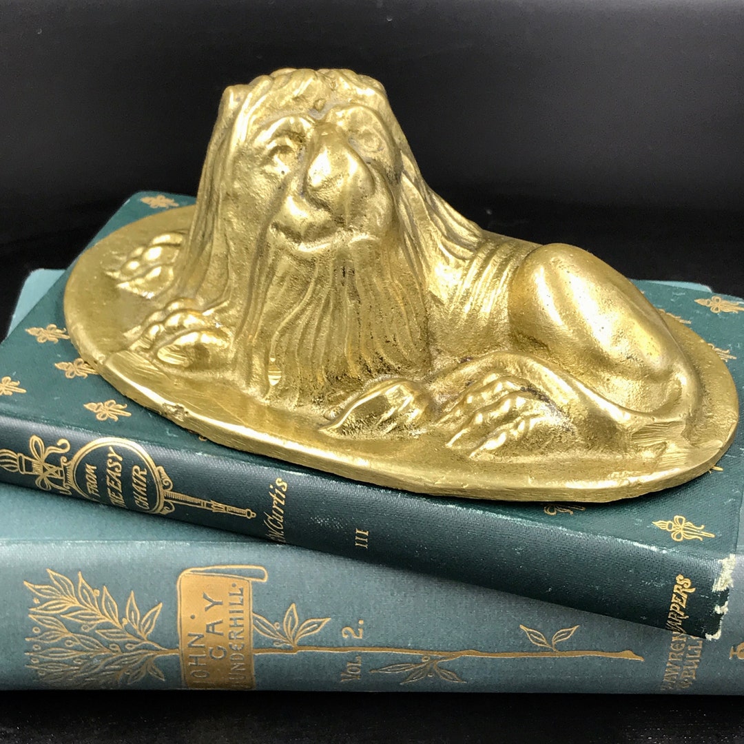 Vintage Heavy Brass Lion Sculpture: Recumbent Figurine Paperweight - Etsy