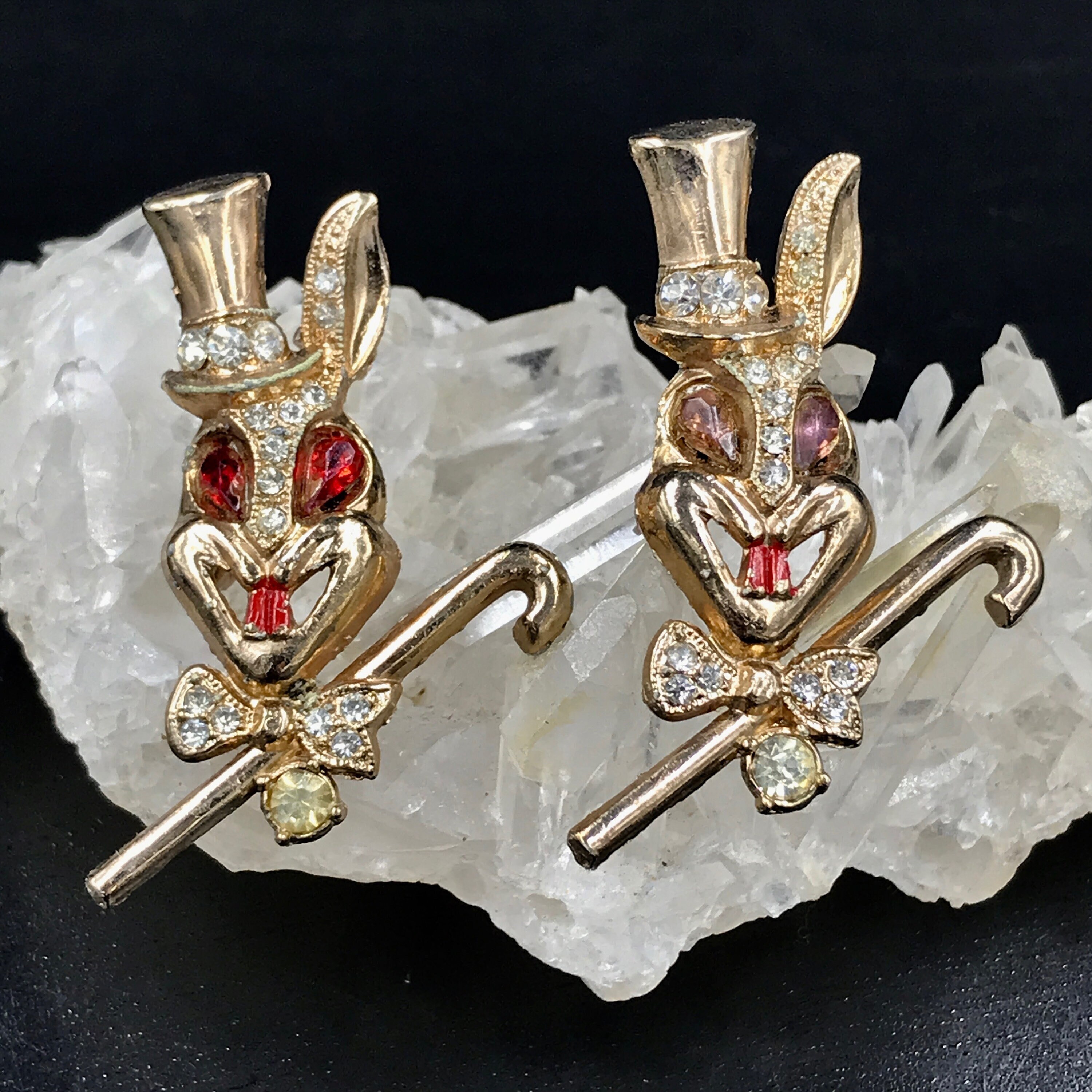 1950s Karu Fifth Avenue Slightly Menacing Gold Tone Bunny