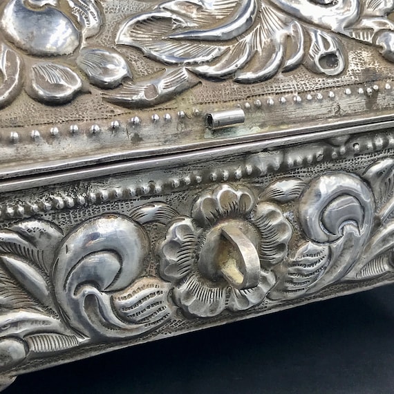 VTG Perú Repoussé Floral Sterling Silver Jewelry … - image 6
