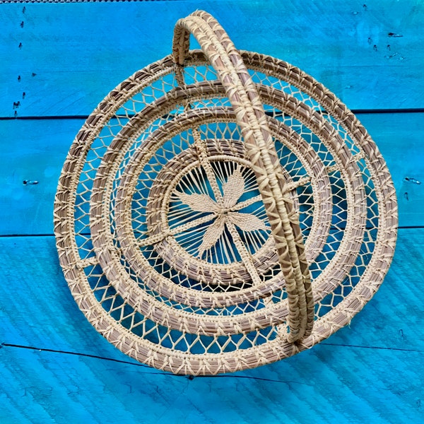 VTG Coiled Pine Needle Basket with Handle & Open Weave Center, MINT Condition, Hand Woven Pine Needle Basket, Coiled Pine Needle Basket