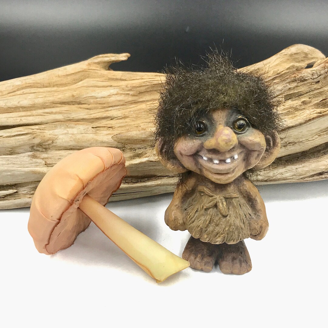 NICE SMALL VTG Nyform Troll Girl in Skirt Made in Norway 3.75" High ...