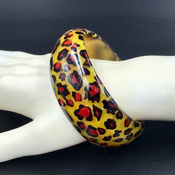 VTG Chunky Leopard Print Plastic Bangle Bracelet,… - image 1