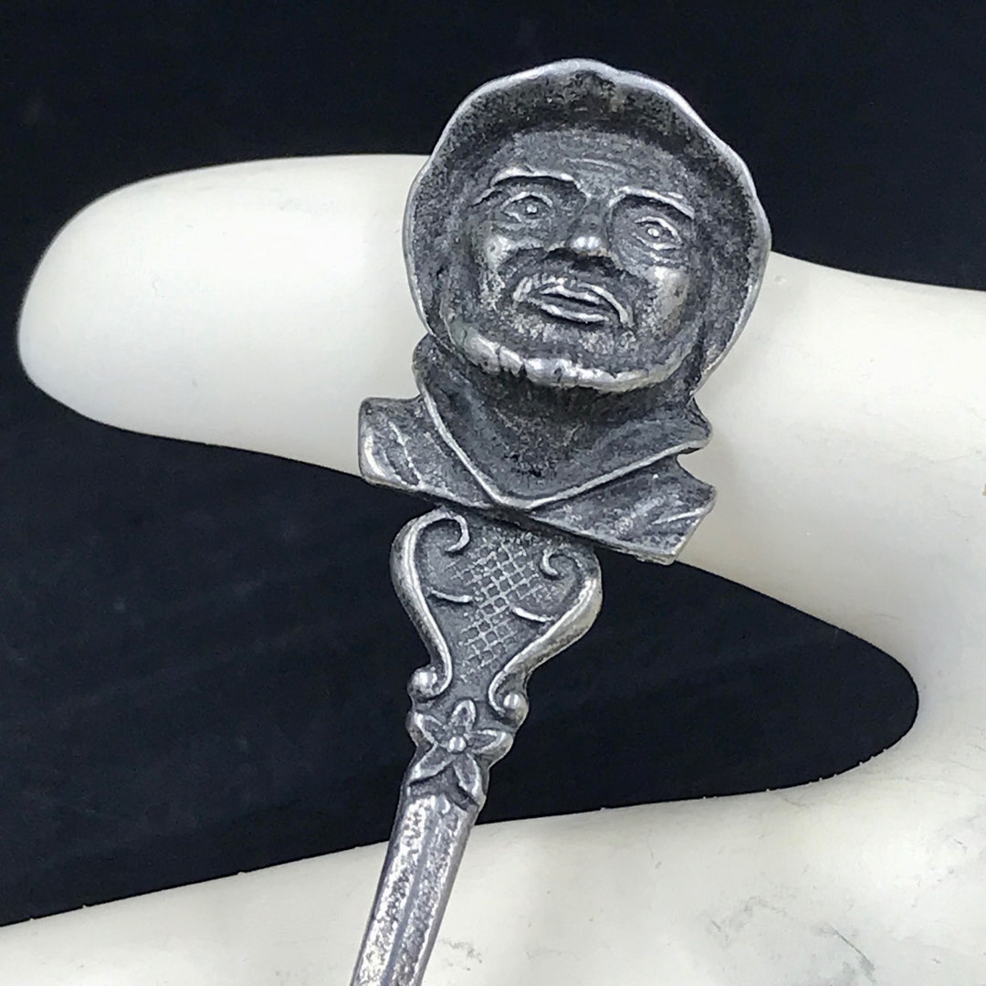 VTG Peggy's Cove Nova Scotia Souvenir Spoon With Fisherman/sea Captain