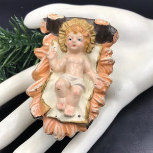 VTG Nativity Creche Manger Baby Jesus Figurine, Miniature Hand Painted Plaster Nativity Baby Jesus, Baby Jesus Figurine, 1.75&quot; H x 3&quot; x 2&quot;