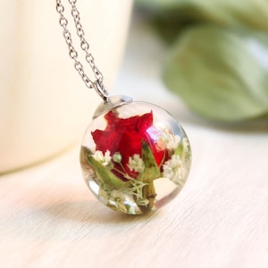 Real rose necklace, Dried rose necklace, Rosebud necklace, Special gift for mom, Rose flower jewelry, Gifts for her, Real rosebud jewelry