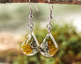 Botanical earrings dangle, Real plant earrings, Moss terrarium earrings, Dried lichen jewelry, Nature lover jewelry, Cottagecore earrings