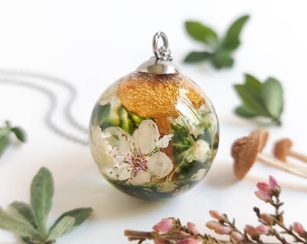 Floral terrarium necklace, Spring flower necklace, Mother necklace gift, Real mushroom pendant, Dried flower necklace, Botanical jewelry