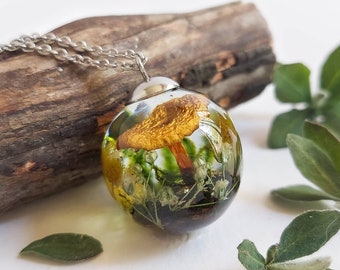 Woodland inspired necklace, Real mushroom resin necklace, Forest lover gifts, Green moss necklace with Real Flower, Forest jewelry for her